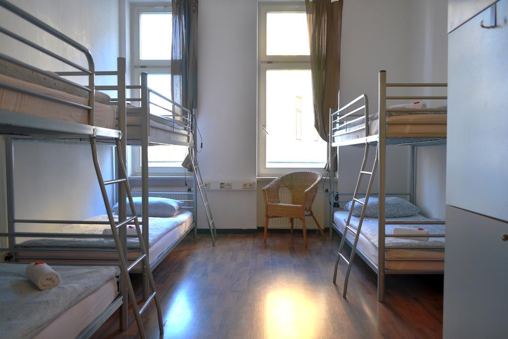 Oskars Absteige Hostel Leipzig Phòng bức ảnh