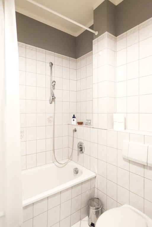 Oskars Absteige Hostel Leipzig Ngoại thất bức ảnh
